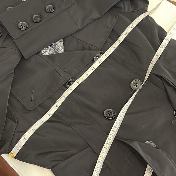 Guess Trench Coat Black Double Breasted Belted Polyester EUC S claz L - Picture 7 of 15